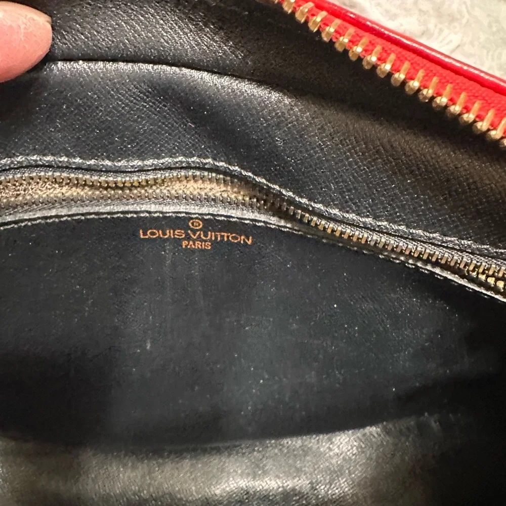 Louie Vuitton Jeune Fille Red Epi - Picture 7 of 16